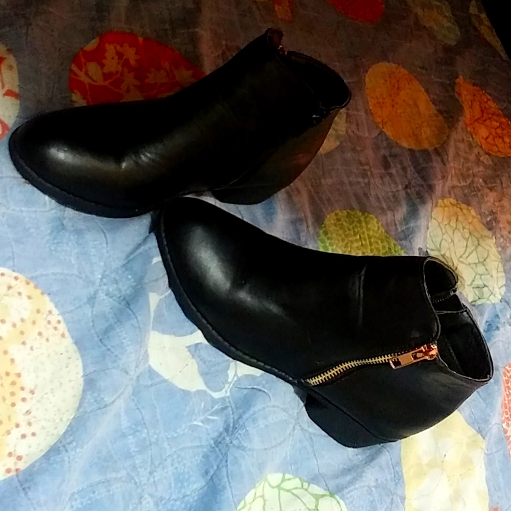 Shoes never been used